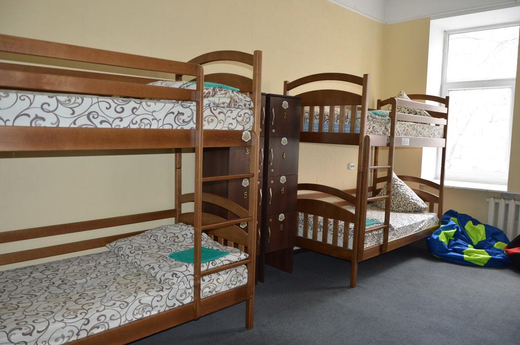 Lviv Lucky Hostel Bagian luar foto