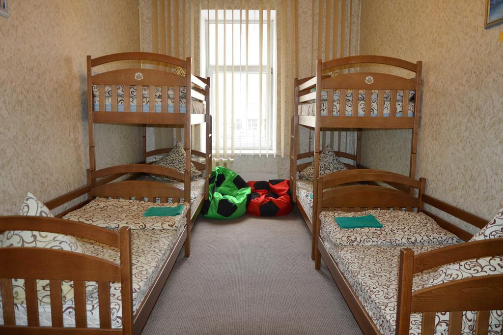 Lviv Lucky Hostel Bagian luar foto